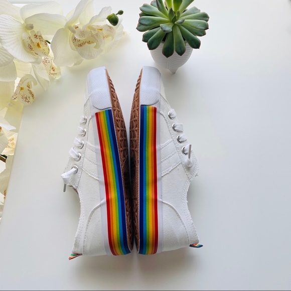 Women's canvas tennis shoes - Picture 6 of 7